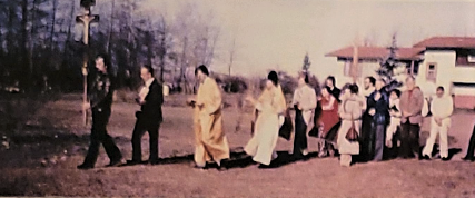 Procession to plant the exterior Cross at Ellerslie.png