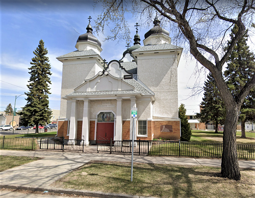 Holy Trinity Cathedral Saskatoon 2.png