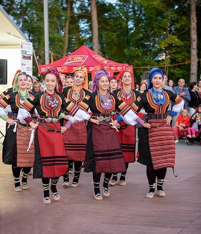 Serbian Festival dancers.jpg