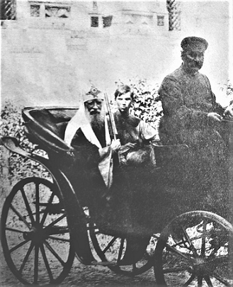 Patriarch Tikhon near Donskoy monastery 1923CS.png
