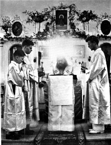 Archbishop John 1952, Uncreated Light at Gospel 2.png