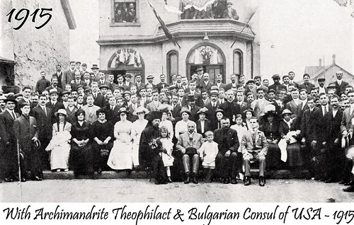 ArchimandriteTheophylactUSBulgarianConusulParishioners 1915 2.png