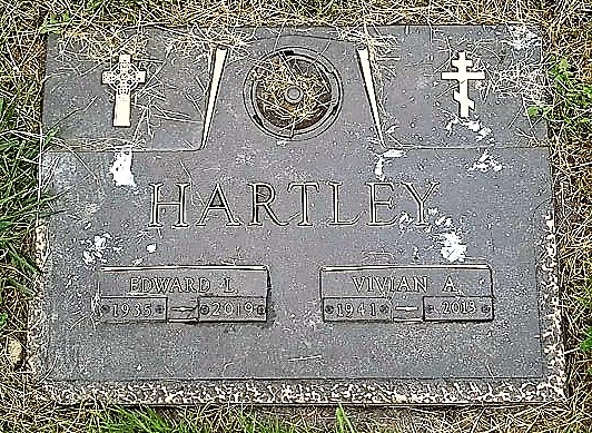 Hartley grave-marker 1.jpeg