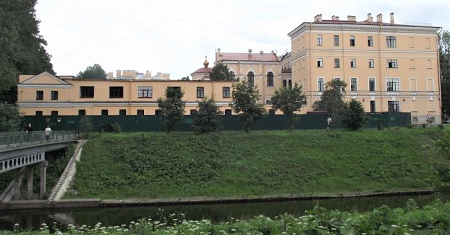 Saint Petersburg Seminary and Academy 2.png