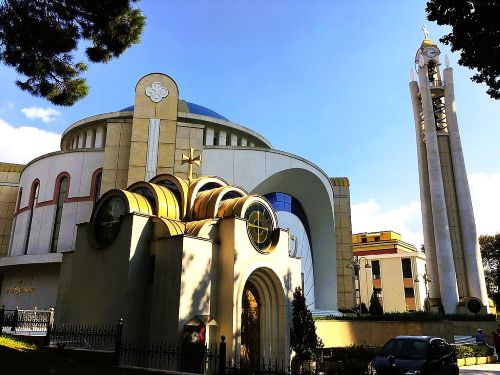 Orthodox Church Tirana 2016 albania 2.jpg