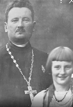 Андрій Метюк зі своєю дочкою Лідією 1.jpg