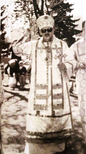 ArchbishopJohn(Stinka)BlessingBaskets 1.jpg