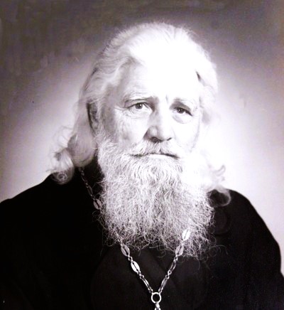 Archpriest Fyodor Oustoutchenkov 1.jpg