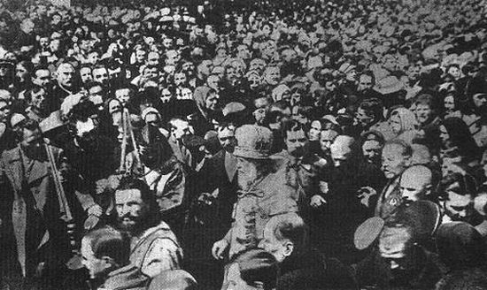 1923 greeting of the released patriarch.jpg