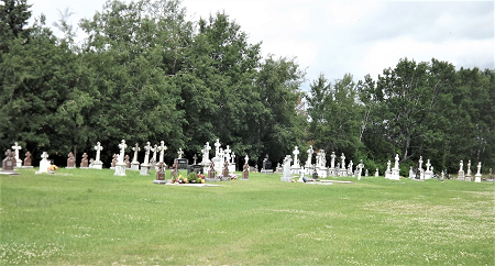 Saints Peter and Paul UOC Cemetery Arbakka 2.png