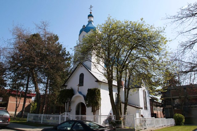 20170613Holy Trinity Church Vancouver exterior s.jpg