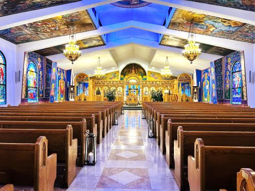 Inside-churchArchangelsGOChurchMontreal 2.jpg