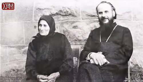 Bishop Irinej and mother 1.png