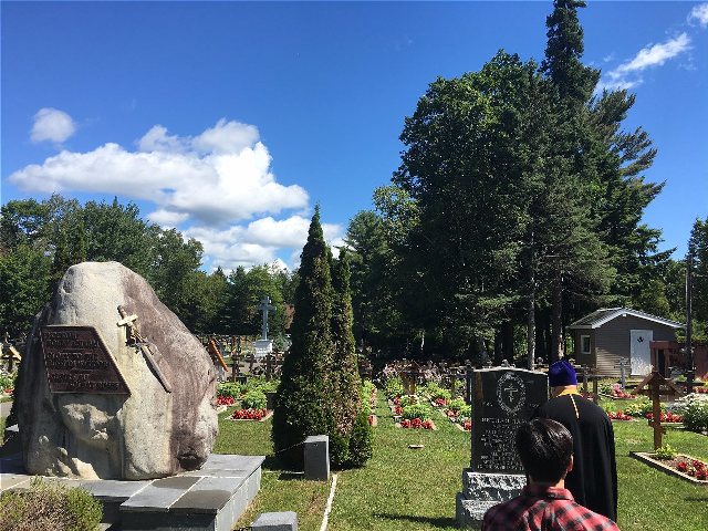 Cossack monument Rawdon s2.jpg