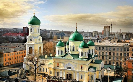 Holly Trinity Cathedral Dnepropetrovsk 2.png