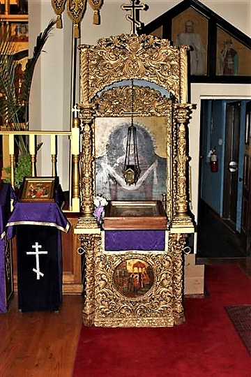 Icon and shrine of Theotokos CTSTO 2.png