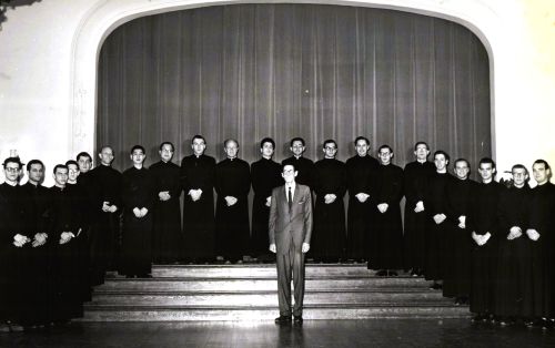 Ledkovsky and svs choir1964 2.jpg