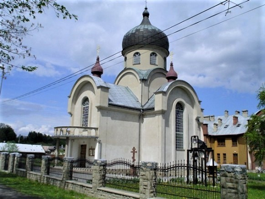 Holy Trinity Church, Gorlice 2.png
