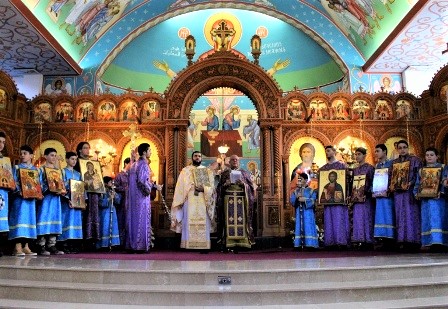 20170225 St Elias Antiochian Cathedral Ottawa Interior 2.jpg