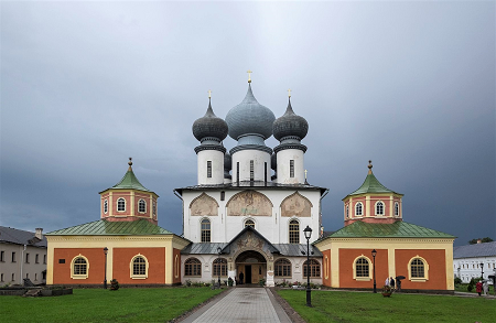 Успенский собор мокрый 2.png