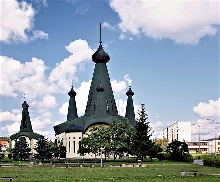 Chram-svatej-trojice-svidnik-foto-wikipediapierre-bona-cc-by-sa-3-0 full 2.png