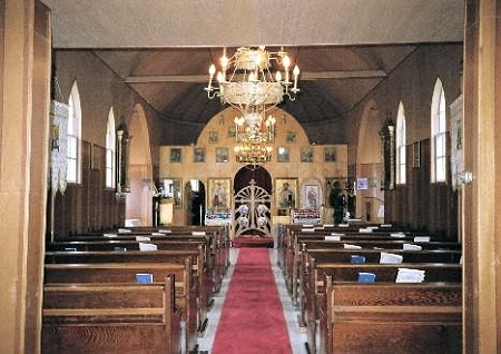 Saint George Romanian Dysart SK interior 2.png
