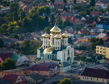 Khust Transcapathia Ukraine Saints Cyril and Methodius Cathedral 2.png