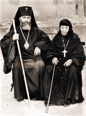 Metropolitan Ilia, godmother Igumenia Ziola 1.jpg