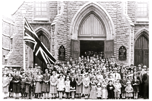 HolyTrinityGreekOrthodoxMontrealCongregation 2.png