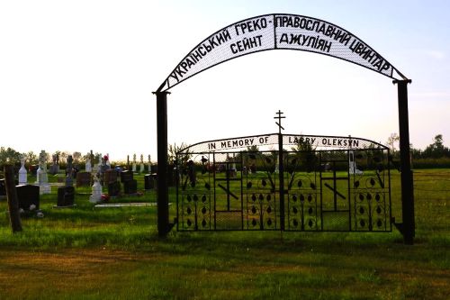 StJulienNewCemetery 2.jpg